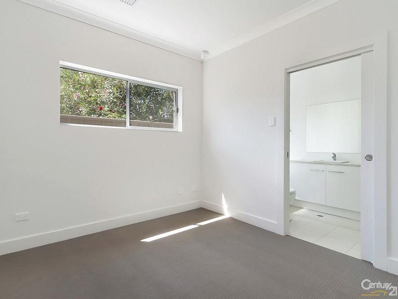 4b Seaforth Ave, Dover Gardens SA 5048