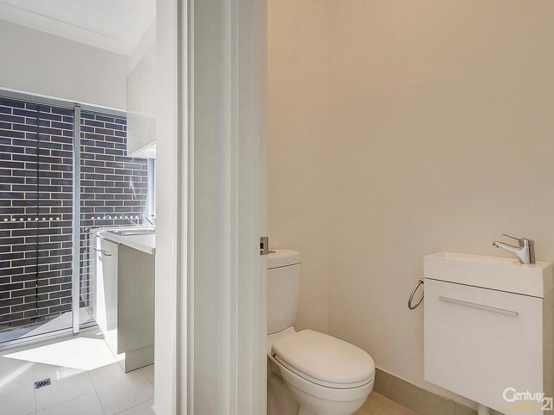 4b Seaforth Ave, Dover Gardens SA 5048