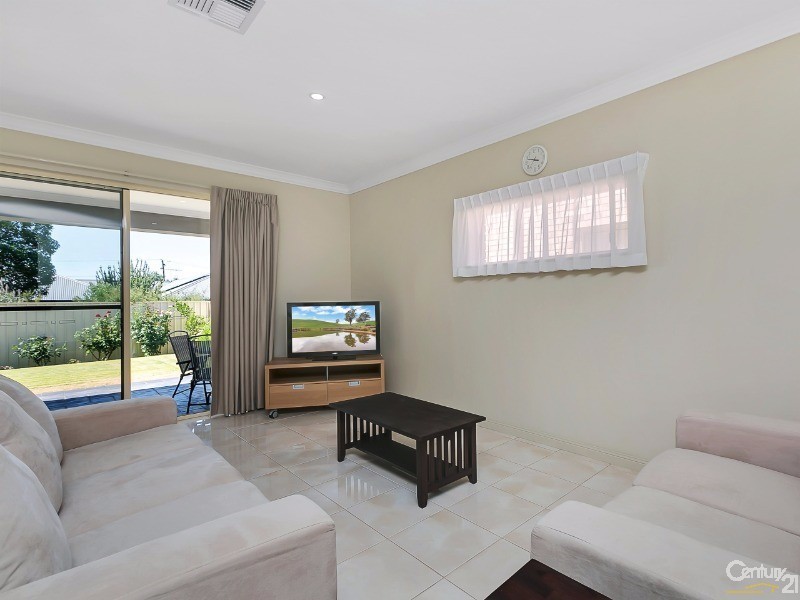 9A Sutton Avenue, Seacombe Gardens SA 5047