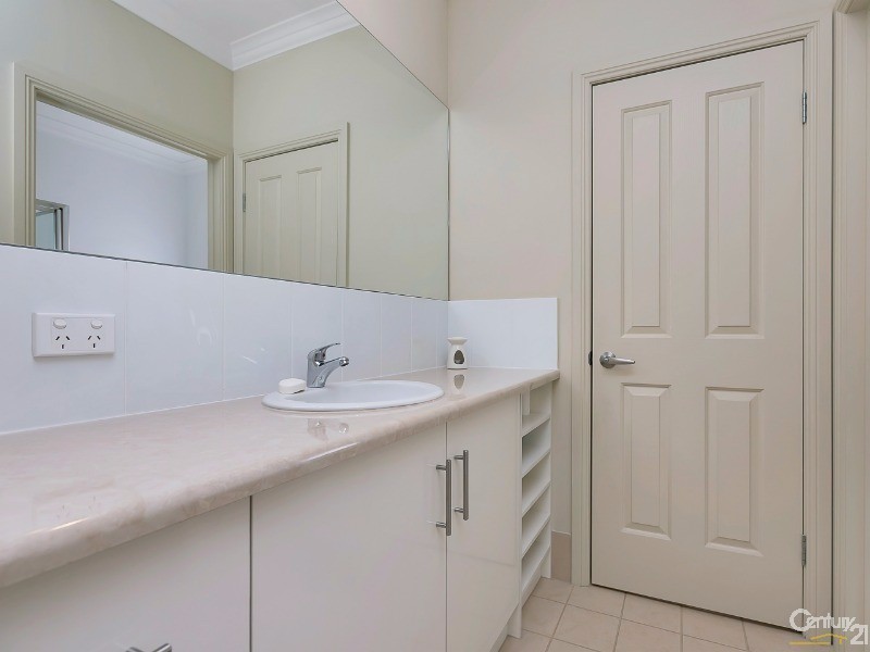 9A Sutton Avenue, Seacombe Gardens SA 5047