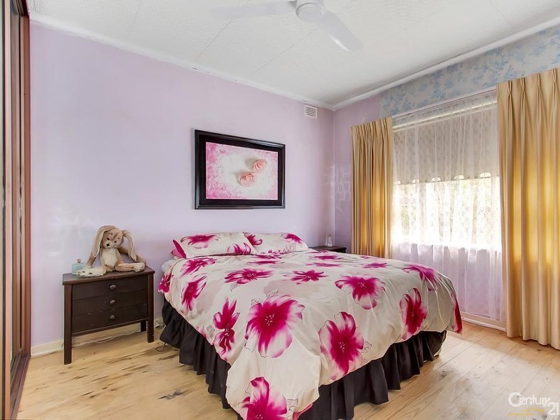 194 Seacombe Road, Seaview Downs SA 5049