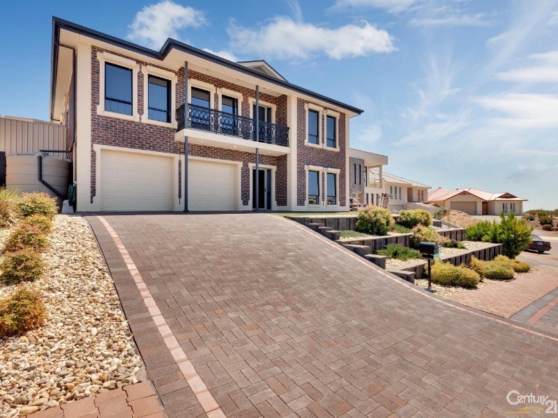 2 Douglas Court, Hallett Cove SA 5158