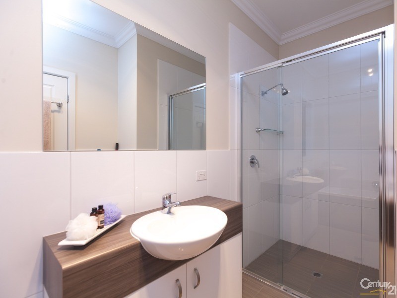 2 Douglas Court, Hallett Cove SA 5158