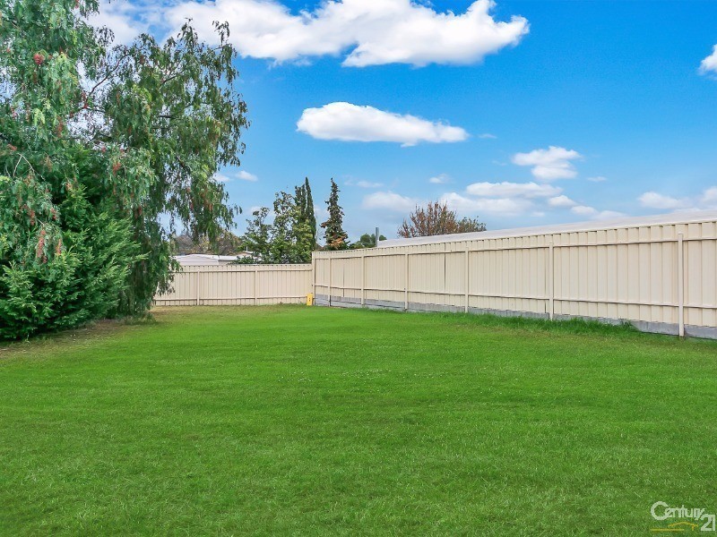 31 Delhi Crescent, Hillcrest SA 5086