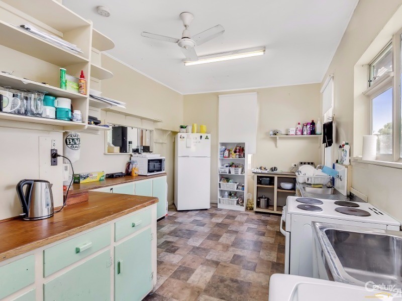 2  & 4 Howard Street, Dover Gardens SA 5048