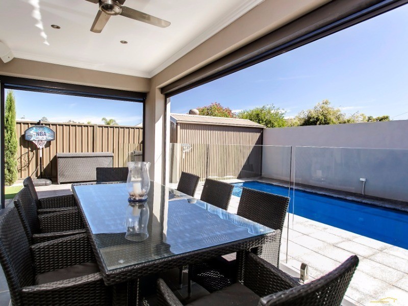 7 McLachlan Avenue, Glenelg North SA 5045