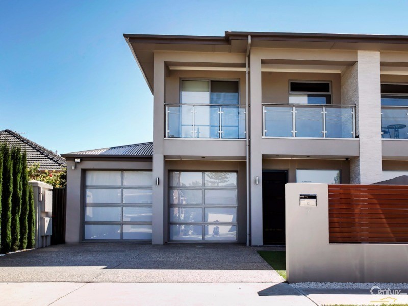 7 McLachlan Avenue, Glenelg North SA 5045