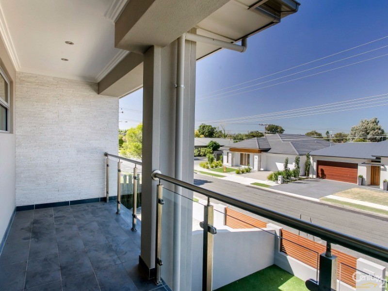 7 McLachlan Avenue, Glenelg North SA 5045
