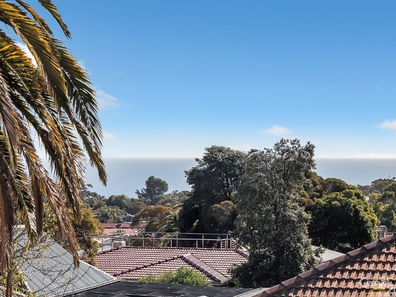 5 Taeping Street, Hallett Cove SA 5158