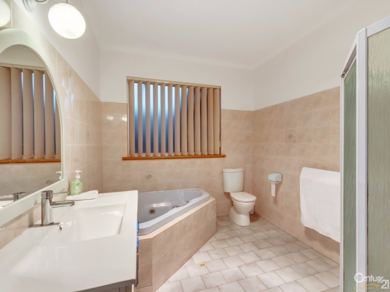 17 Pine Avenue, Warradale SA 5046