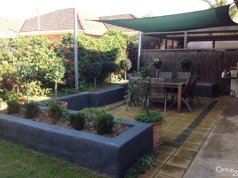 4/1 Sandhurst Crt, Brighton SA 5048