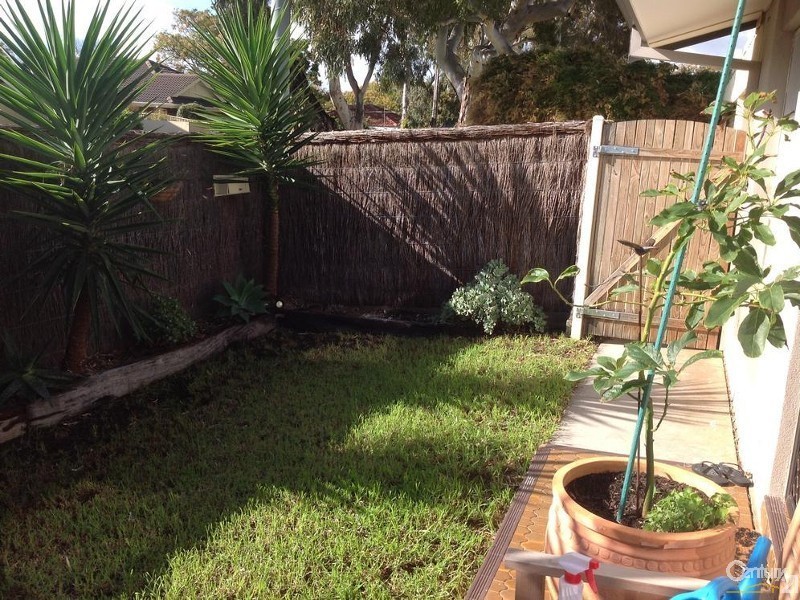 4/1 Sandhurst Crt, Brighton SA 5048