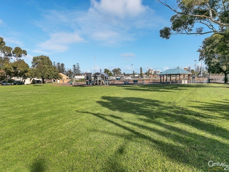 1 Sandison Terrace, Glenelg North SA 5045