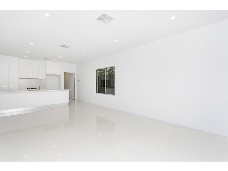 2F Howard Street, Dover Gardens SA 5048