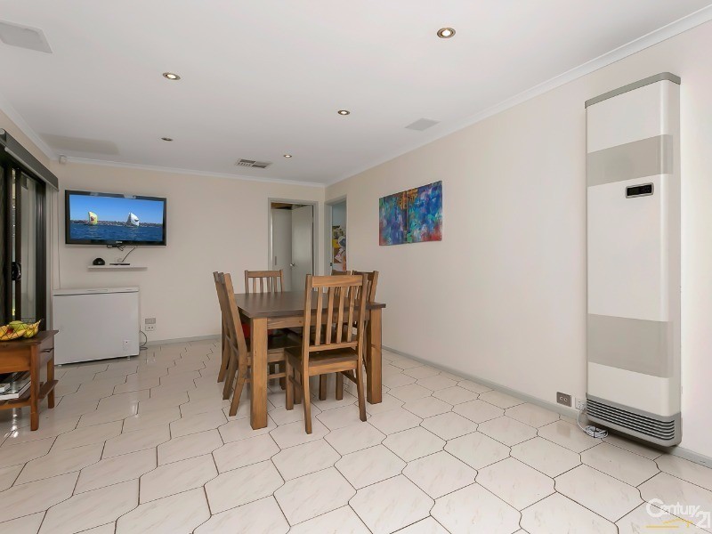 5 Forresters Road, Hallett Cove SA 5158