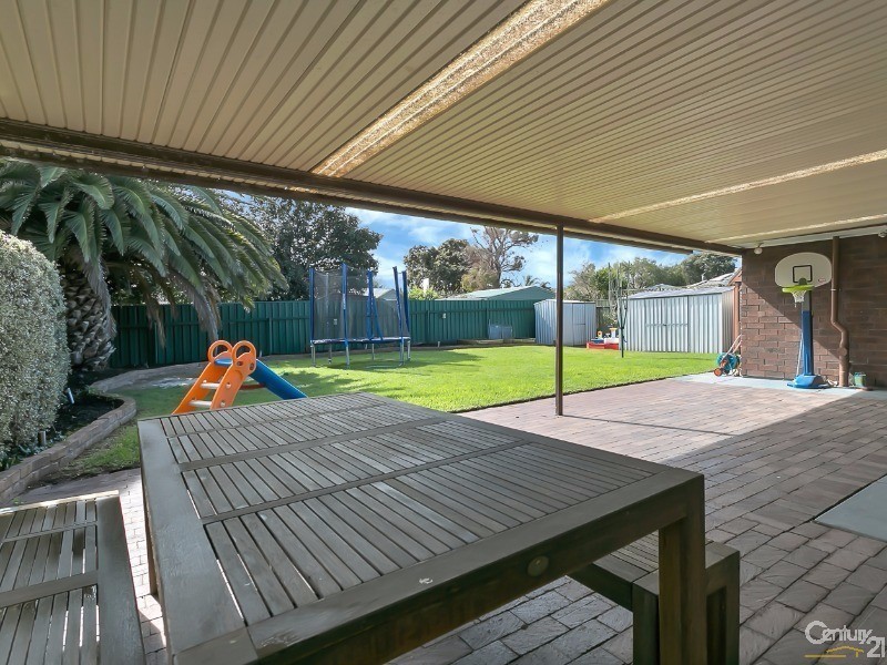5 Forresters Road, Hallett Cove SA 5158