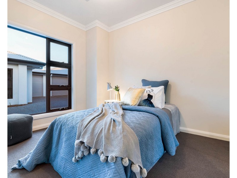 33B Albany Crescent, Oaklands Park SA 5046