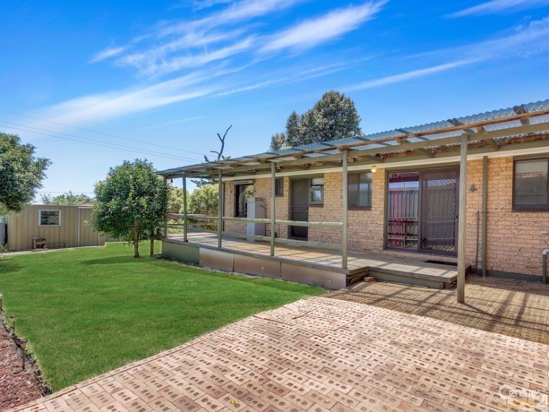 17 Graham Road, Darlington SA 5047