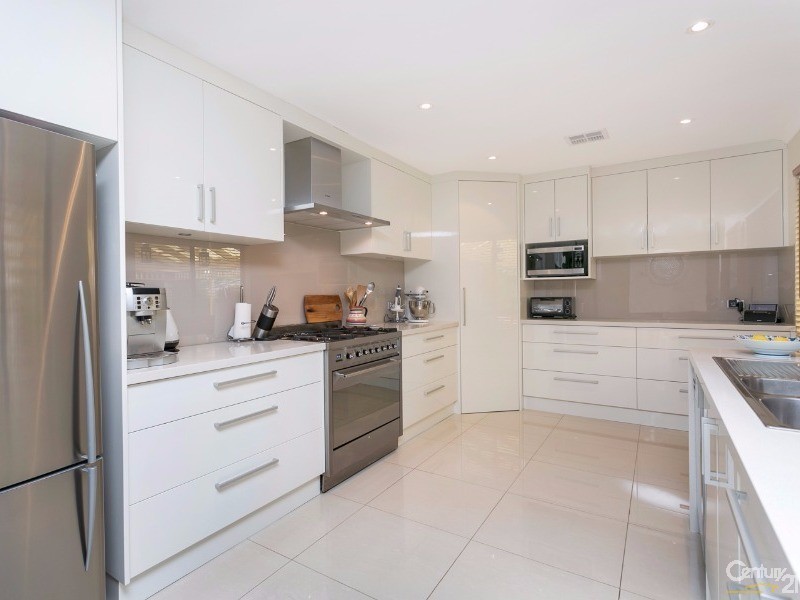 1 Arachne Drive, Hallett Cove SA 5158