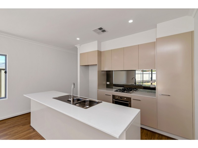 4 Inverell Avenue, Sturt SA 5047