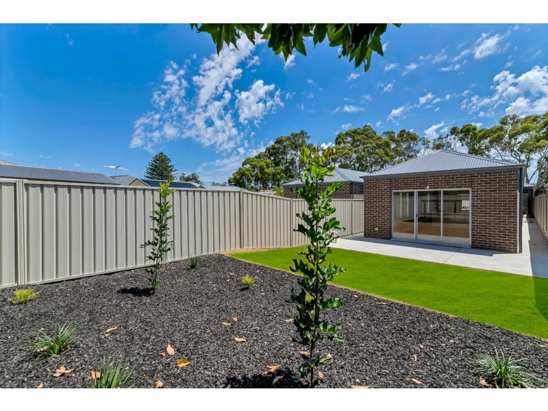 4 Inverell Avenue, Sturt SA 5047