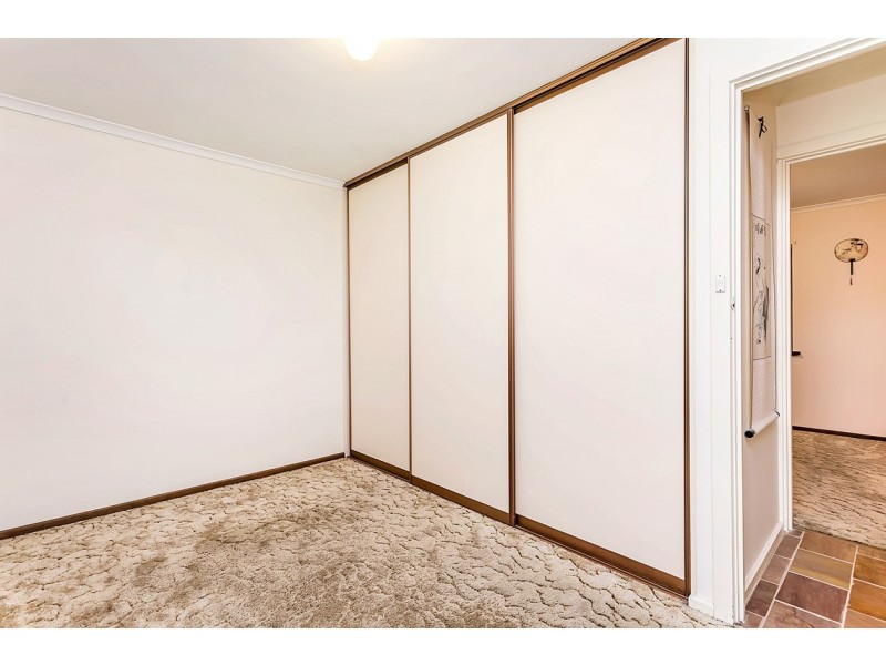 24 Pine Drive, Aberfoyle Park SA 5159