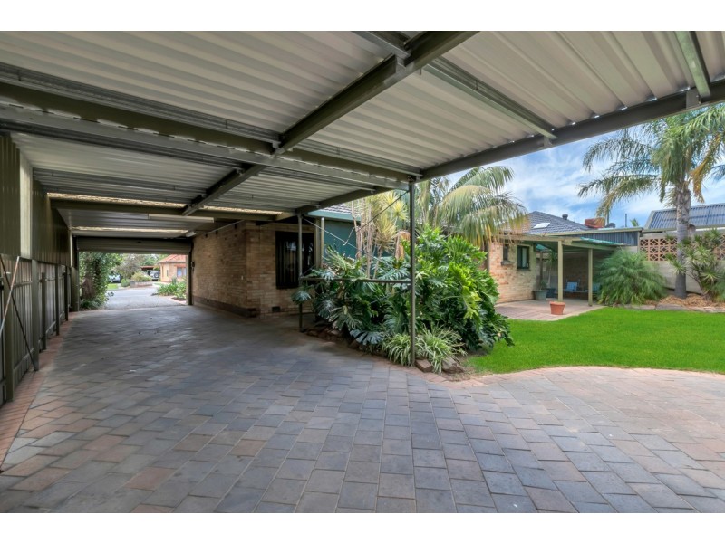 77 Condada Avenue, Park Holme SA 5043