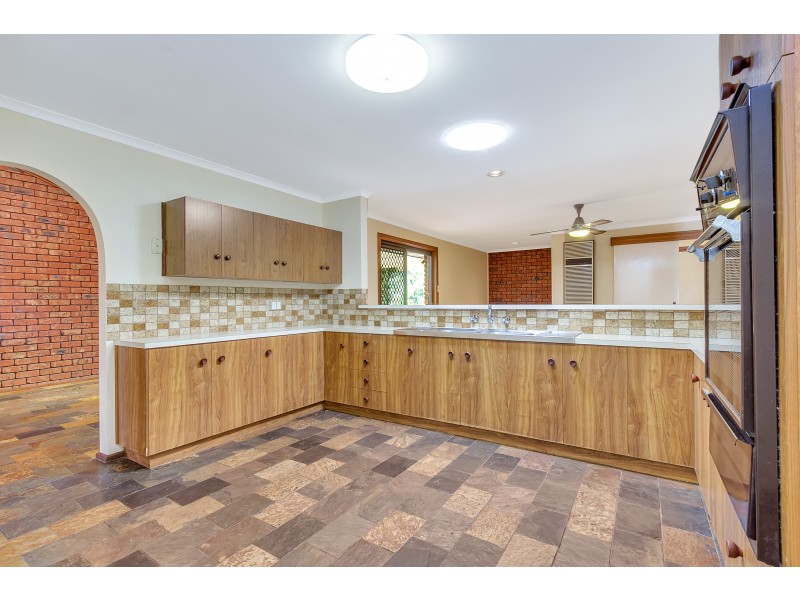 4 Tatiara Road, Happy Valley SA 5159