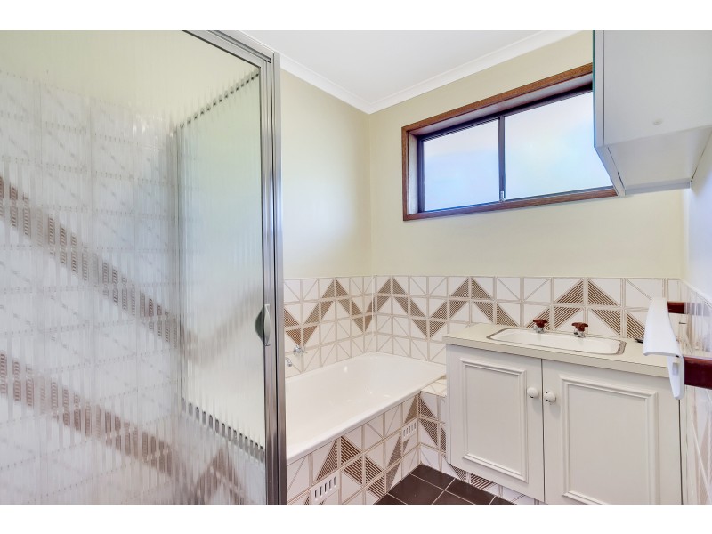 4 Tatiara Road, Happy Valley SA 5159