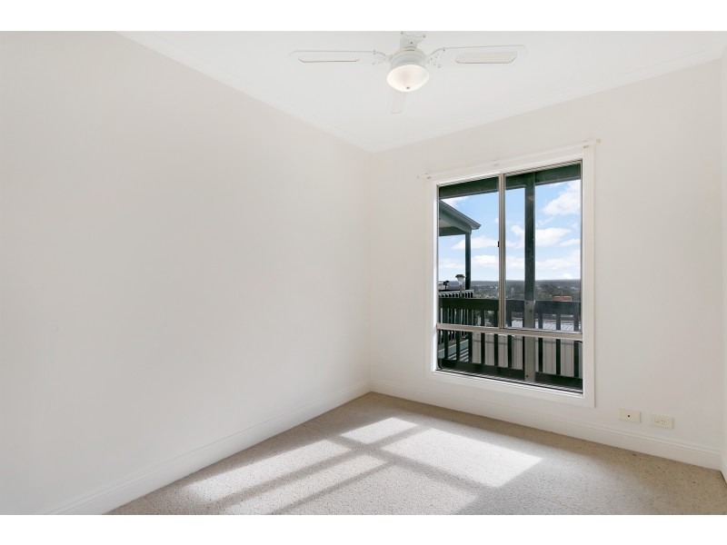 8 Flagstaff Road, Darlington SA 5047