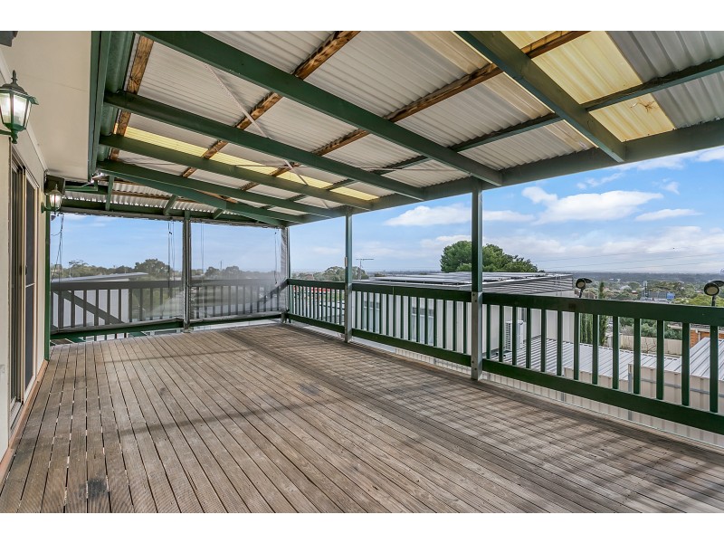 8 Flagstaff Road, Darlington SA 5047