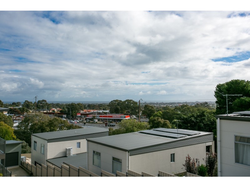 8 Flagstaff Road, Darlington SA 5047