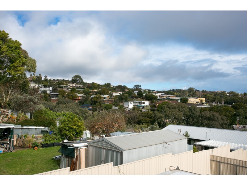 8 Flagstaff Road, Darlington SA 5047