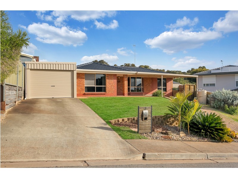3 Barossa Crescent, Hallett Cove SA 5158