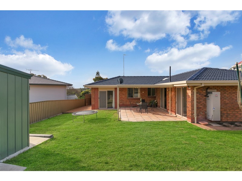3 Barossa Crescent, Hallett Cove SA 5158
