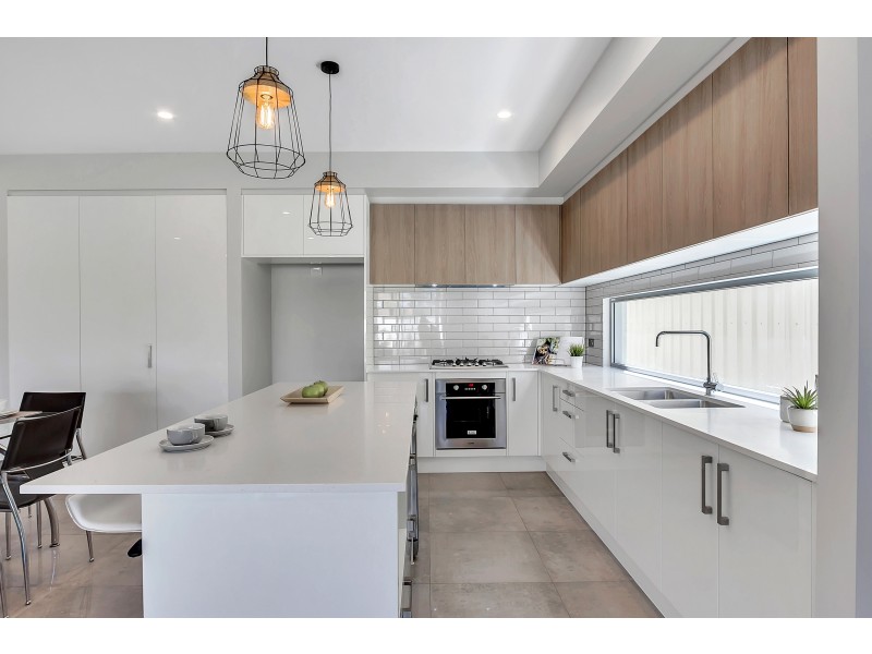 28 Nilpena Avenue, Park Holme SA 5043