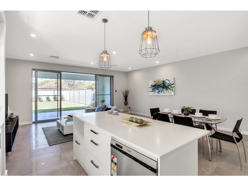 28 Nilpena Avenue, Park Holme SA 5043