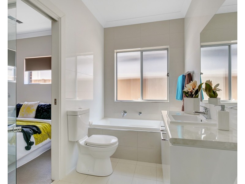 4B Seaforth Avenue, Dover Gardens SA 5048