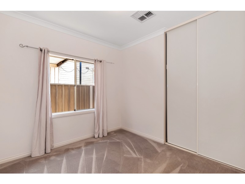 8a White Crescent, Seacombe Gardens SA 5047