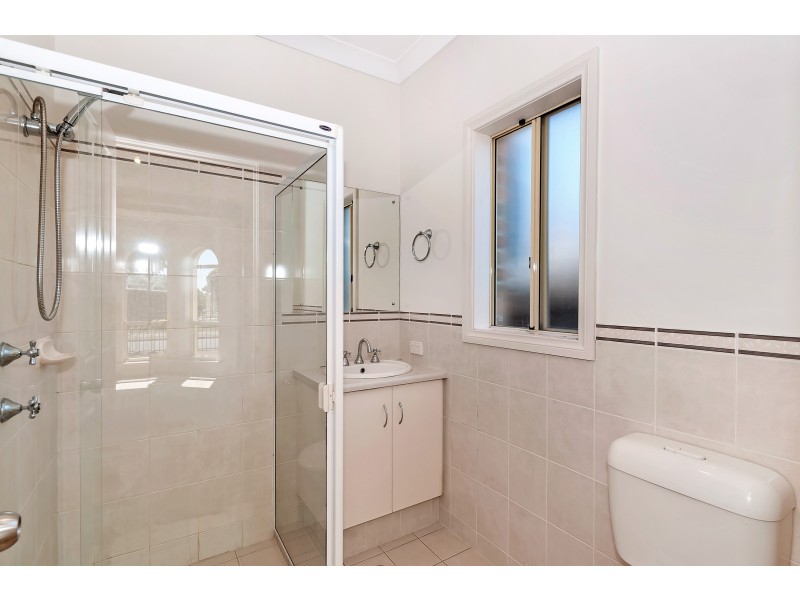 8a White Crescent, Seacombe Gardens SA 5047