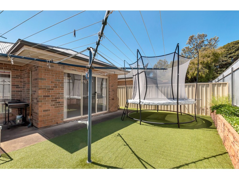 8a White Crescent, Seacombe Gardens SA 5047