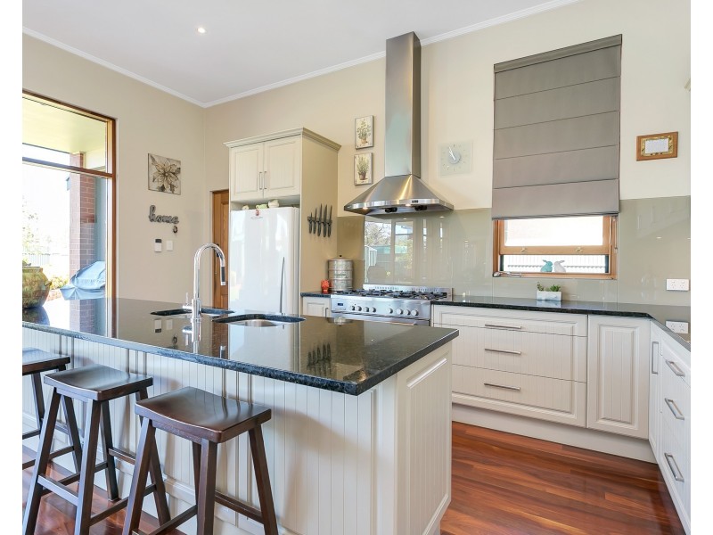 37 Stopford Road, Hove SA 5048