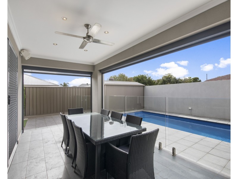 7 McLachlan Avenue, Glenelg North SA 5045