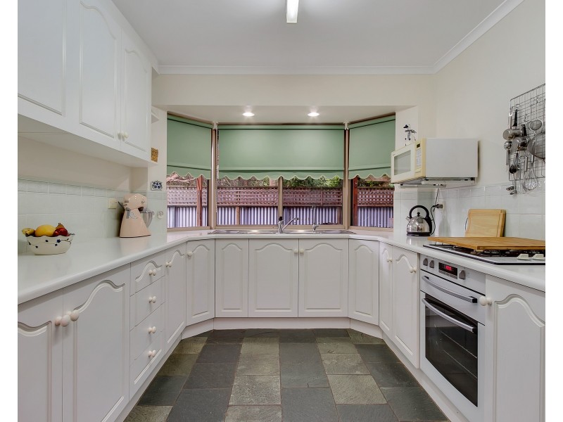 6a Winton Avenue, Hove SA 5048