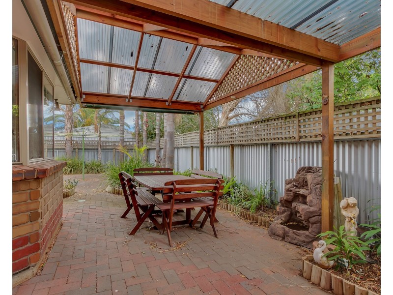 6a Winton Avenue, Hove SA 5048