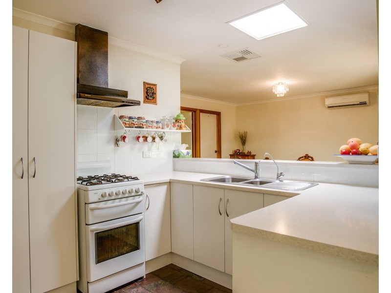 3 Osmanli Drive, Hallett Cove SA 5158