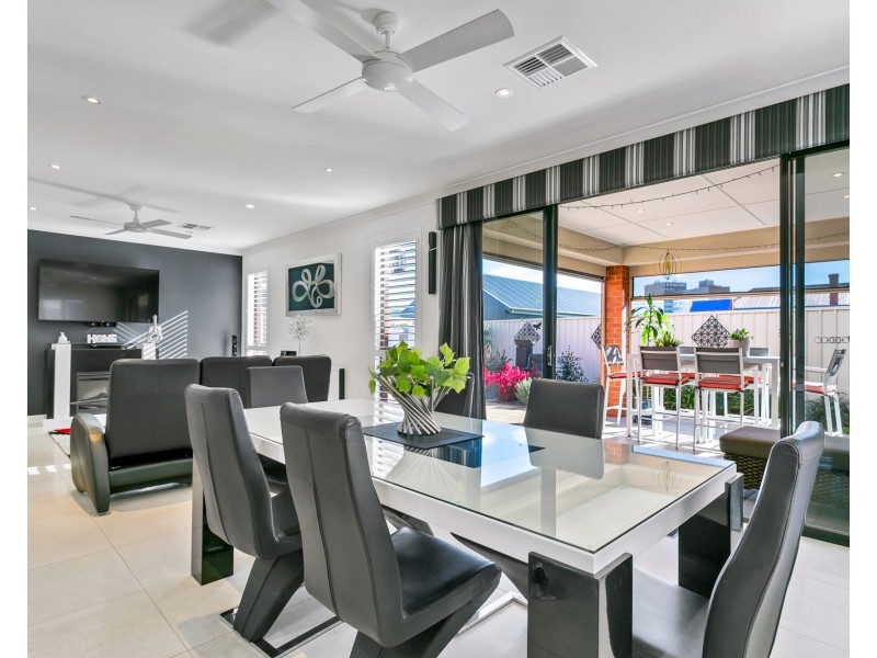 18 Glenhuntley, Woodville South SA 5011