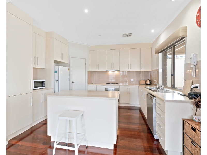 8a Quintus Terrace, Dover Gardens SA 5048