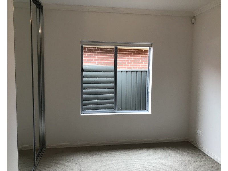 16c Edwards Street, Park Holme SA 5043