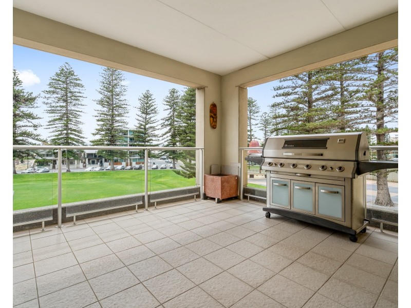 212/19 Platinum Apartments Holdfast Prominade, Glenelg SA 5045